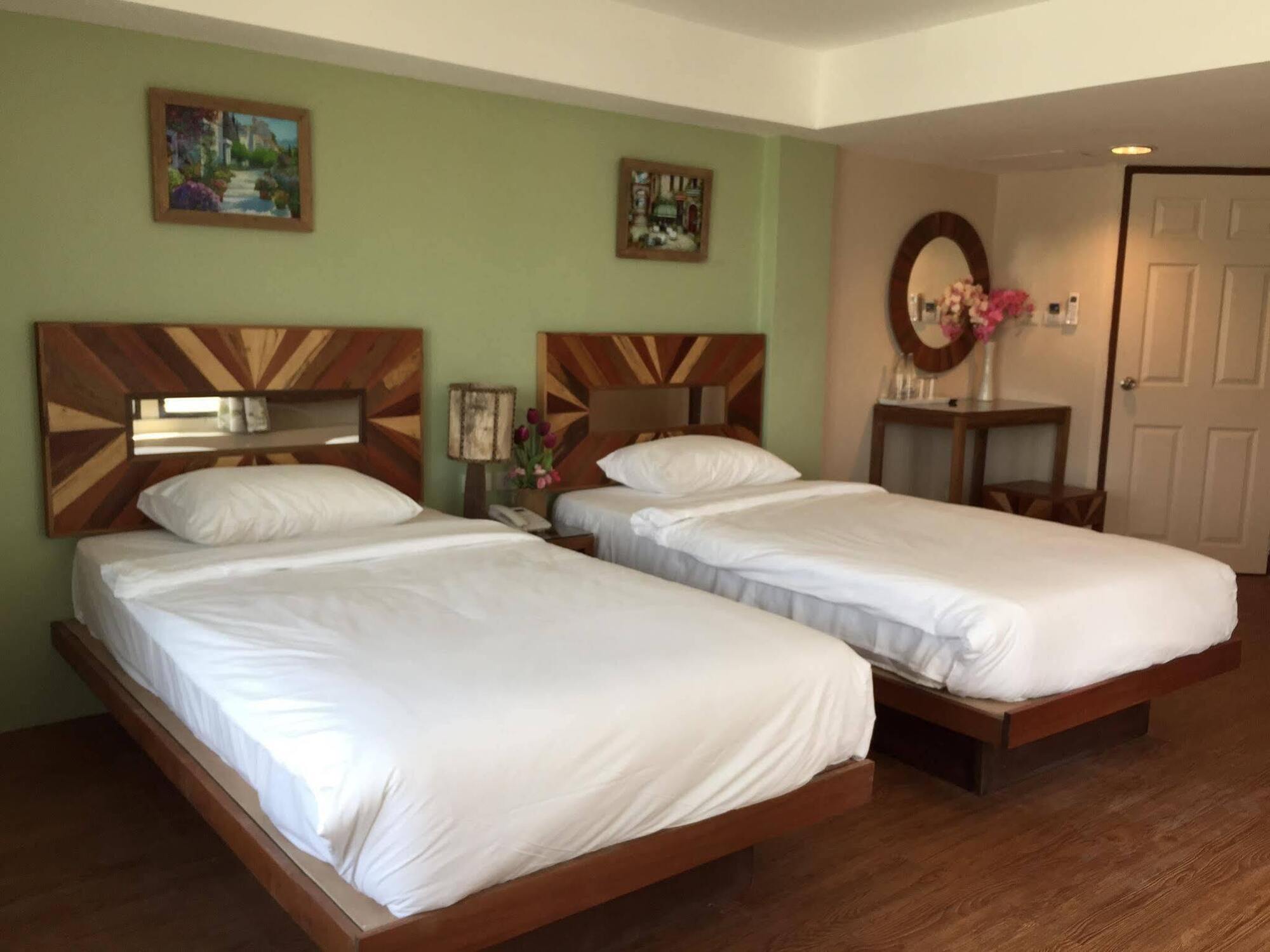 Oyo 337 Tree Retro Hotel Chiang Mai Eksteriør billede